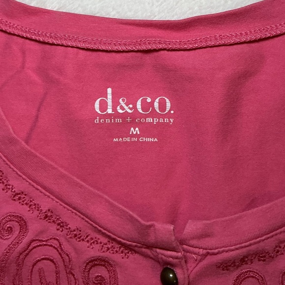 Pink Embroidered Women's Top - Picture 5 of 6